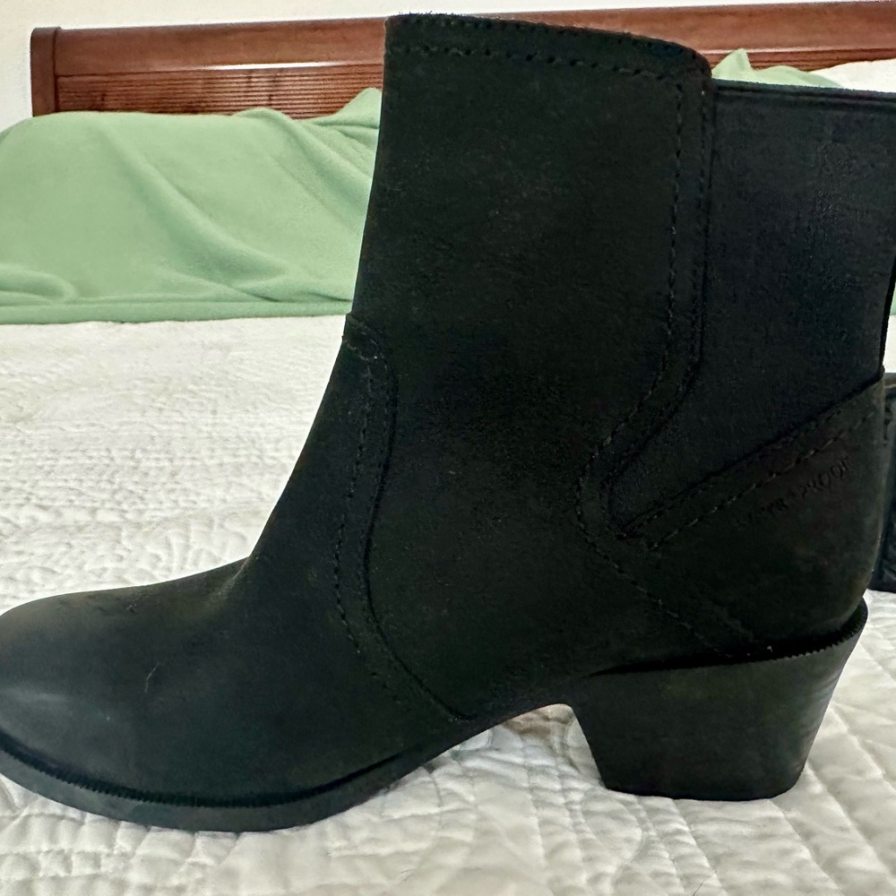 Women’s TEVA Anaya Chelsea Waterproof Boots